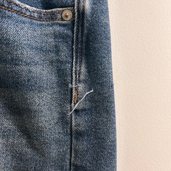 american eagle distressed jeans (short) - Picture 4 of 6